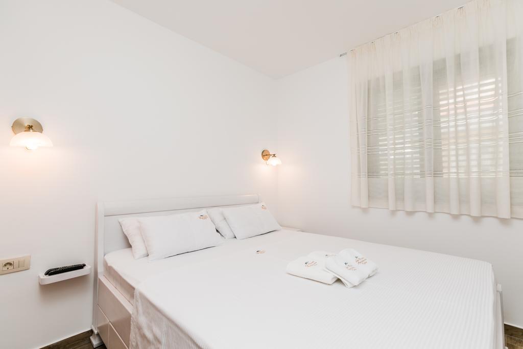 Apartments Los Olivos Kotor Bagian luar foto